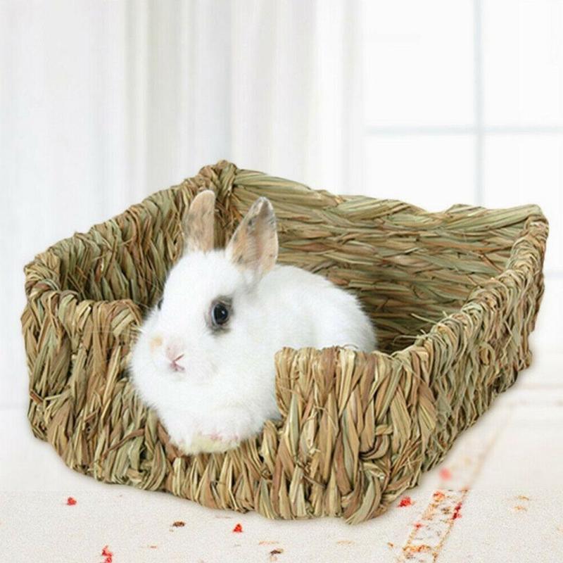 Natural Straw Cozy Bed & Hideaway