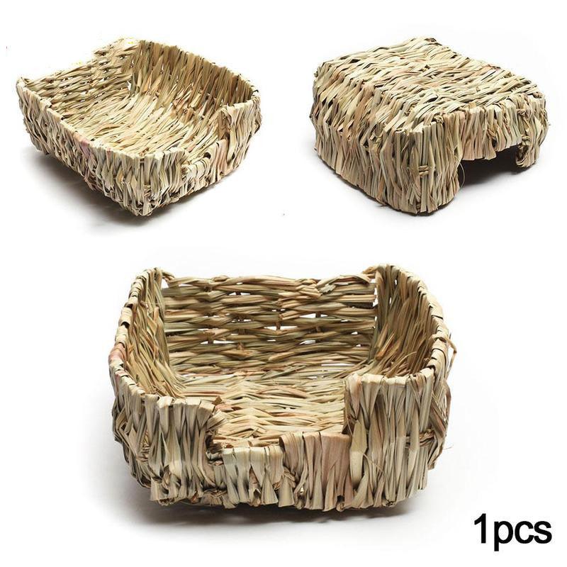 Natural Straw Cozy Bed & Hideaway