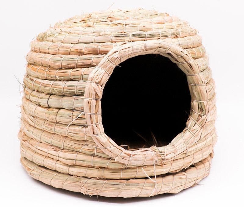 Natural Straw Hay Small Animal Hide & Bed